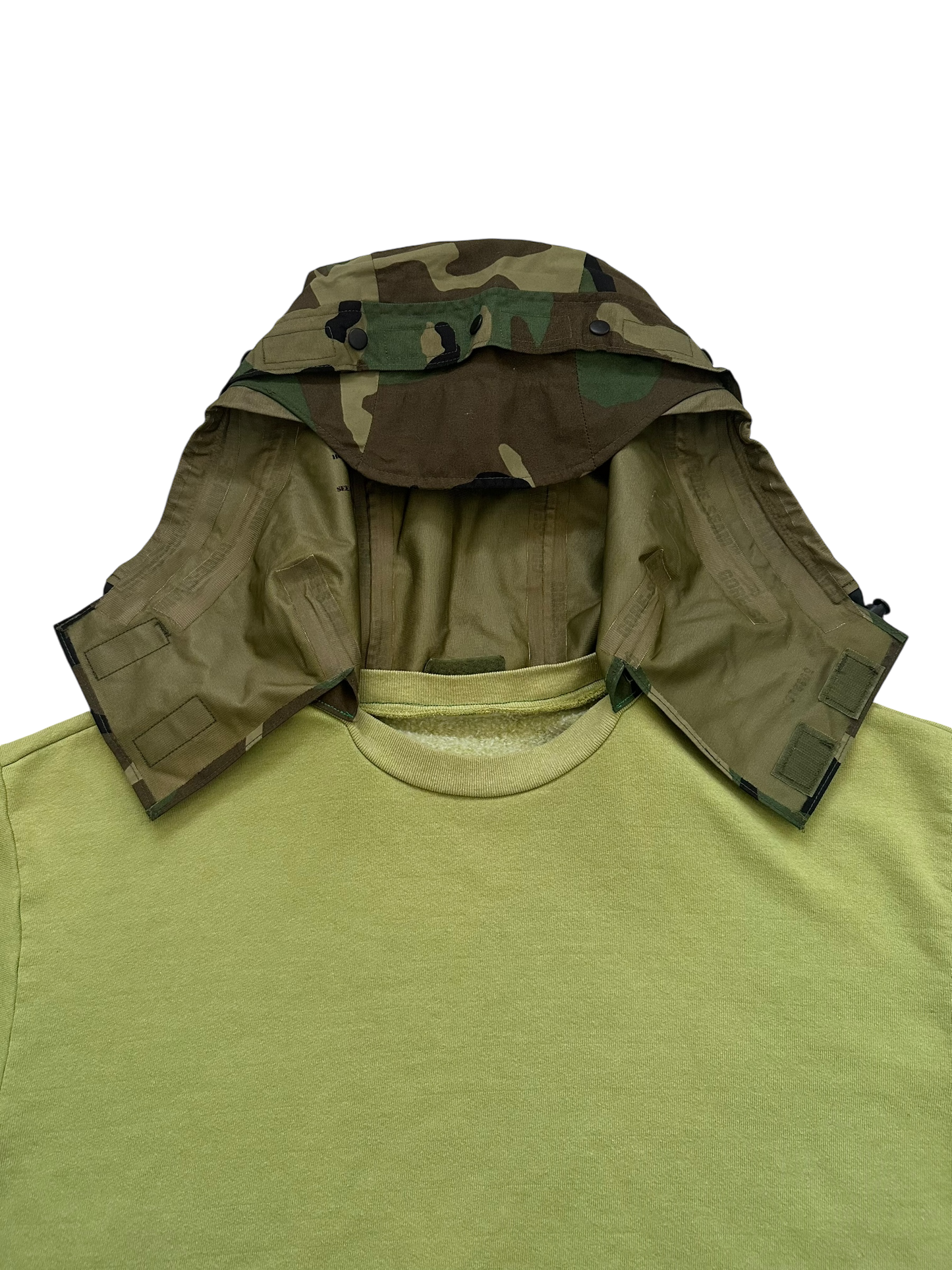「HOODED CREW」